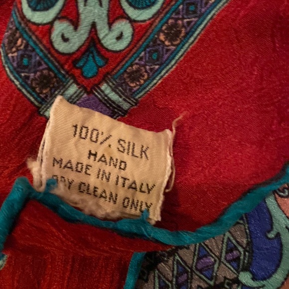 Fendi vintage square silk scarf - Picture 14 of 14